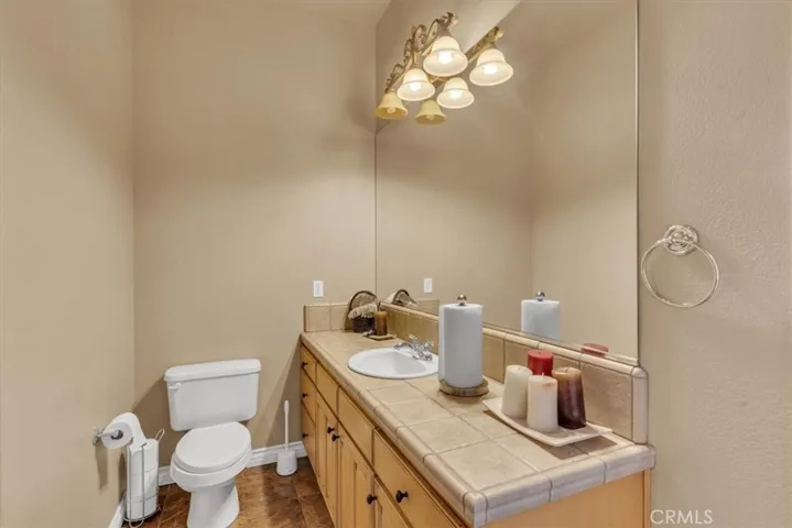 12935 Galewood Street, Apple Valley, California 92308