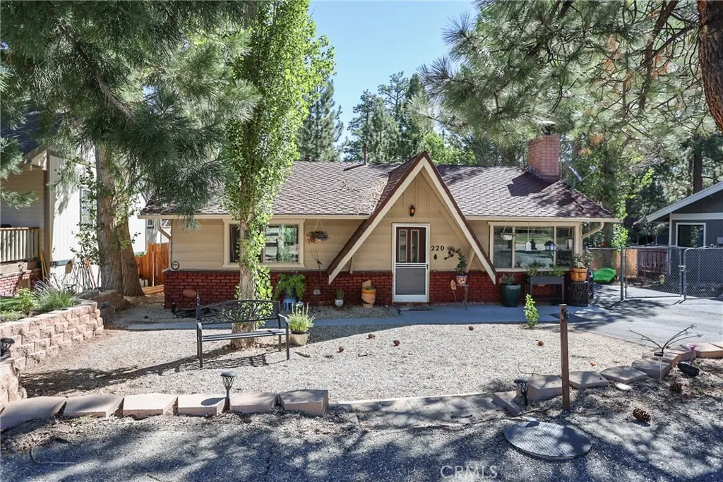 220 Whipple Drive, Big Bear City, California 92314 home-pic-2