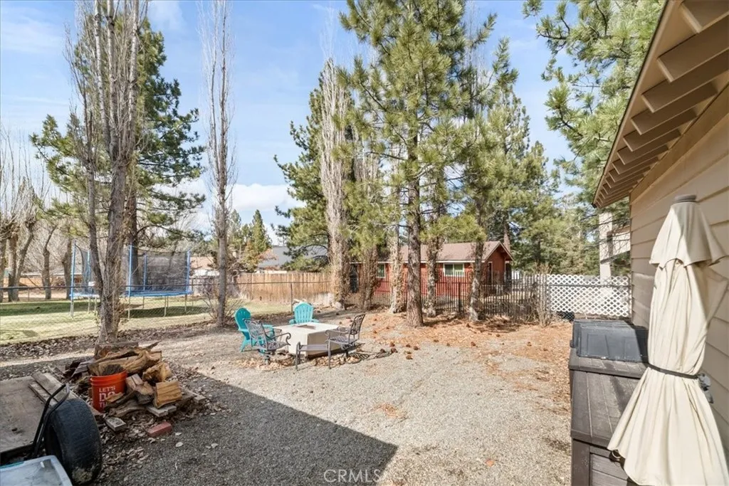 220 Whipple Drive, Big Bear City, California 92314 home-pic-29