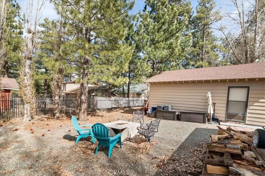 220 Whipple Drive, Big Bear City, California 92314 home-pic-30