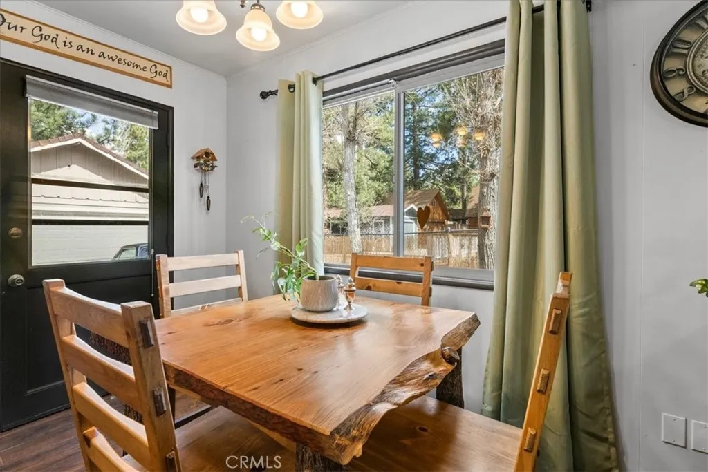 220 Whipple Drive, Big Bear City, California 92314 home-pic-7