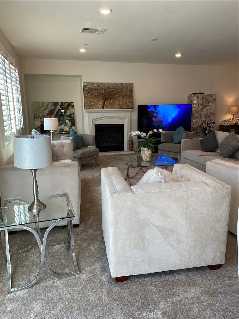 6848 Nottoway Court, Jurupa Valley, California 91752 home-pic-12