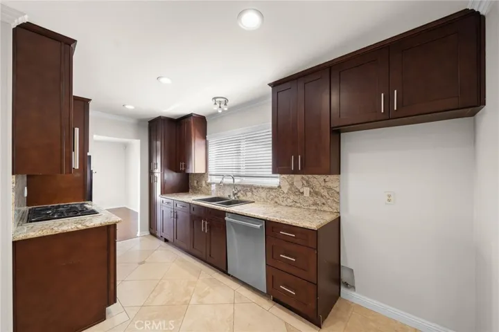 27930 Alvarez Drive, Rancho Palos Verdes, California 90275