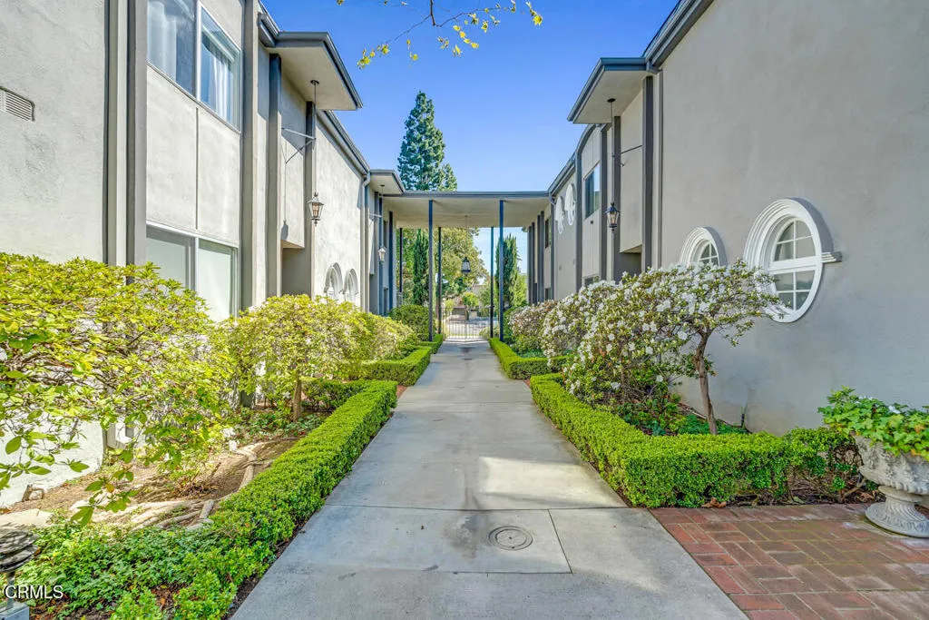 625 S Orange Grove Boulevard 3, Pasadena, California 91105 home-pic-4