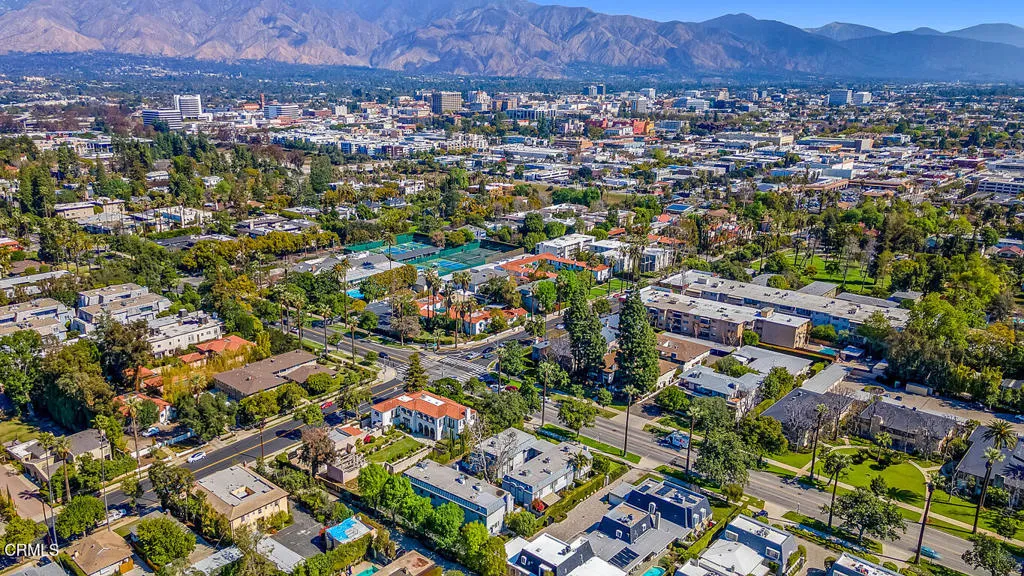 625 S Orange Grove Boulevard 3, Pasadena, California 91105 home-pic-44