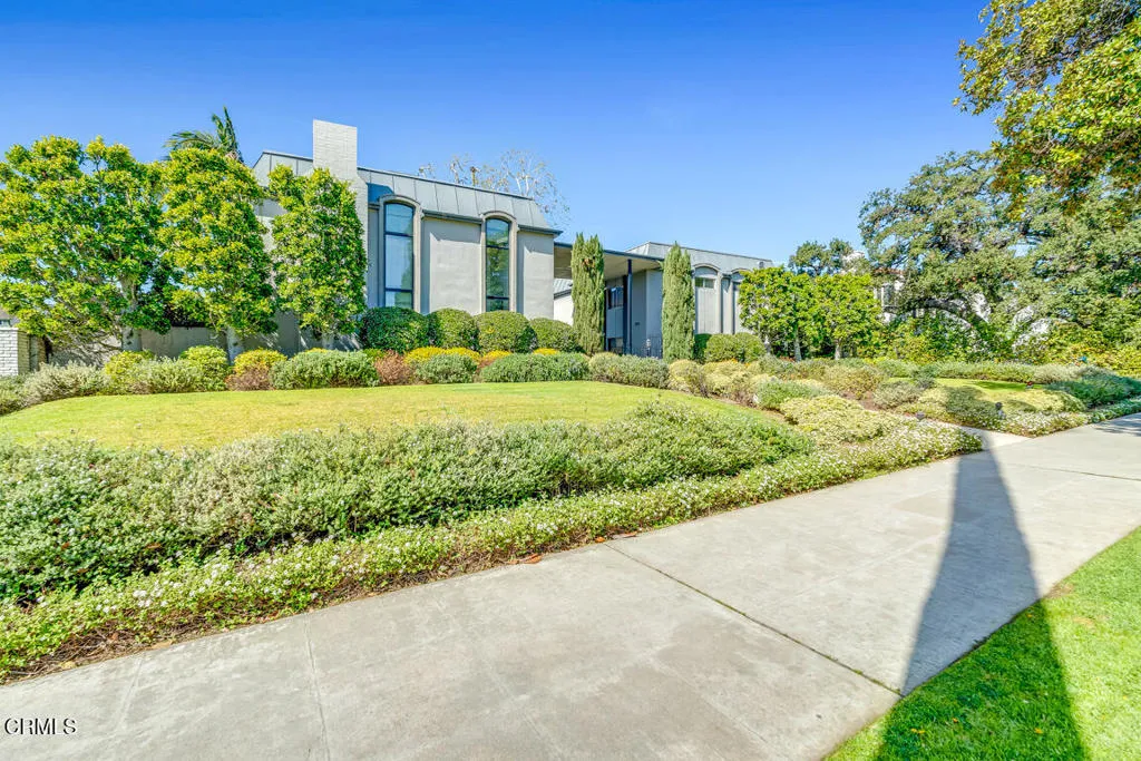 625 S Orange Grove Boulevard 3, Pasadena, California 91105 home-pic-2