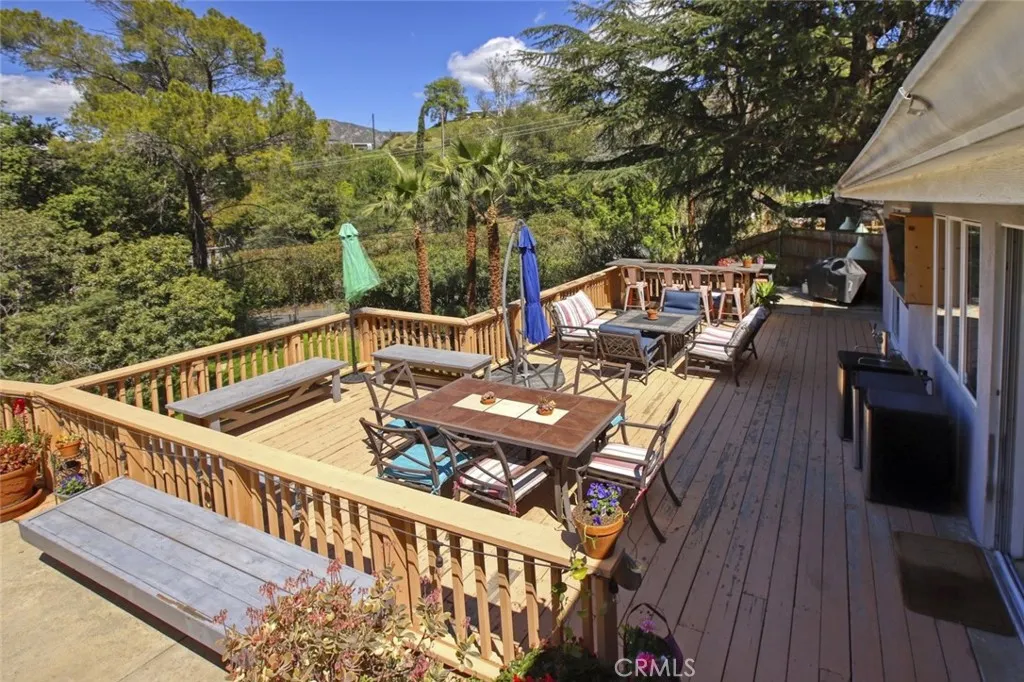 7235 Estepa Drive, Tujunga, California 91042 home-pic-37