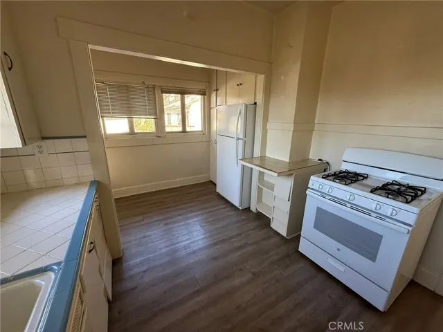 354 W Center Street, Covina, California 91723