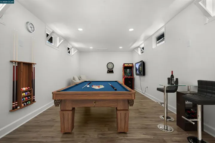 Virtually staged