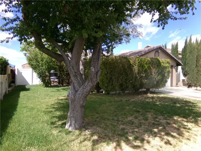 10878 Bonanza Road, Adelanto, California 92301