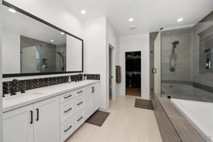 2103 Via Estancia, Chula Vista, California 91913
