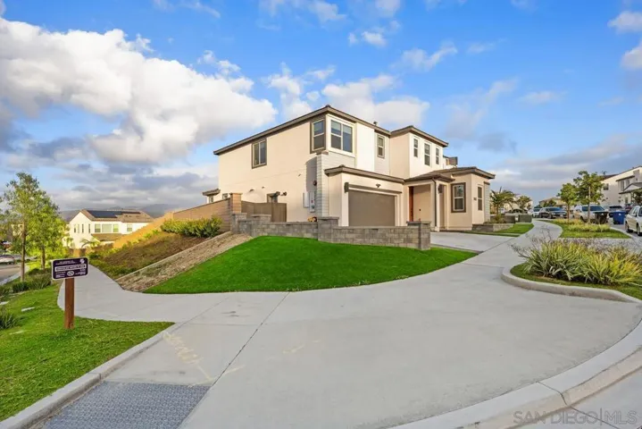 2103 Via Estancia, Chula Vista, California 91913