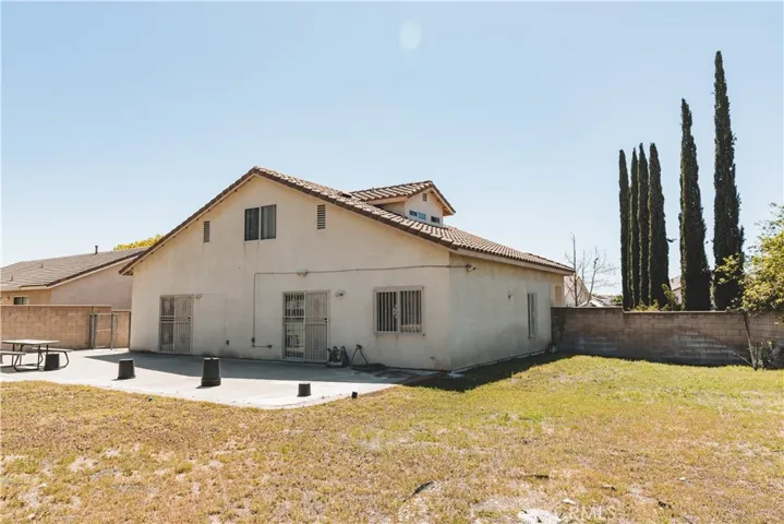 15822 Cascade Drive, Fontana, California 92336