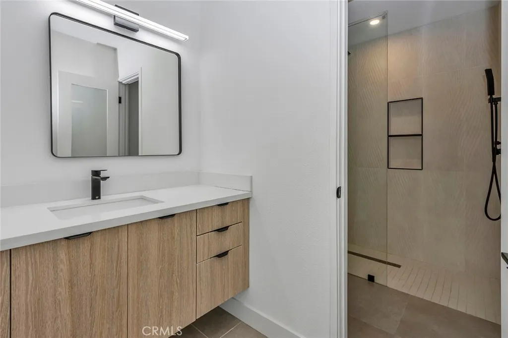 2175 N Sandra Road, Palm Springs, California 92262 home-pic-32