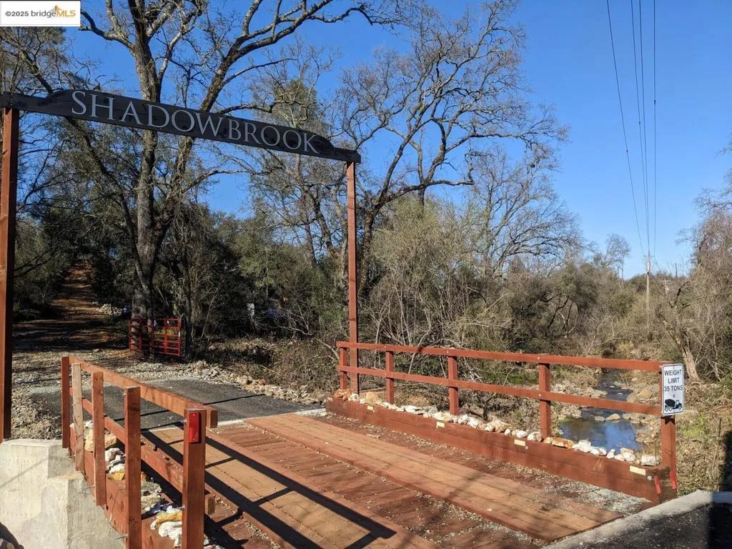 Bridge capacity 35 tons