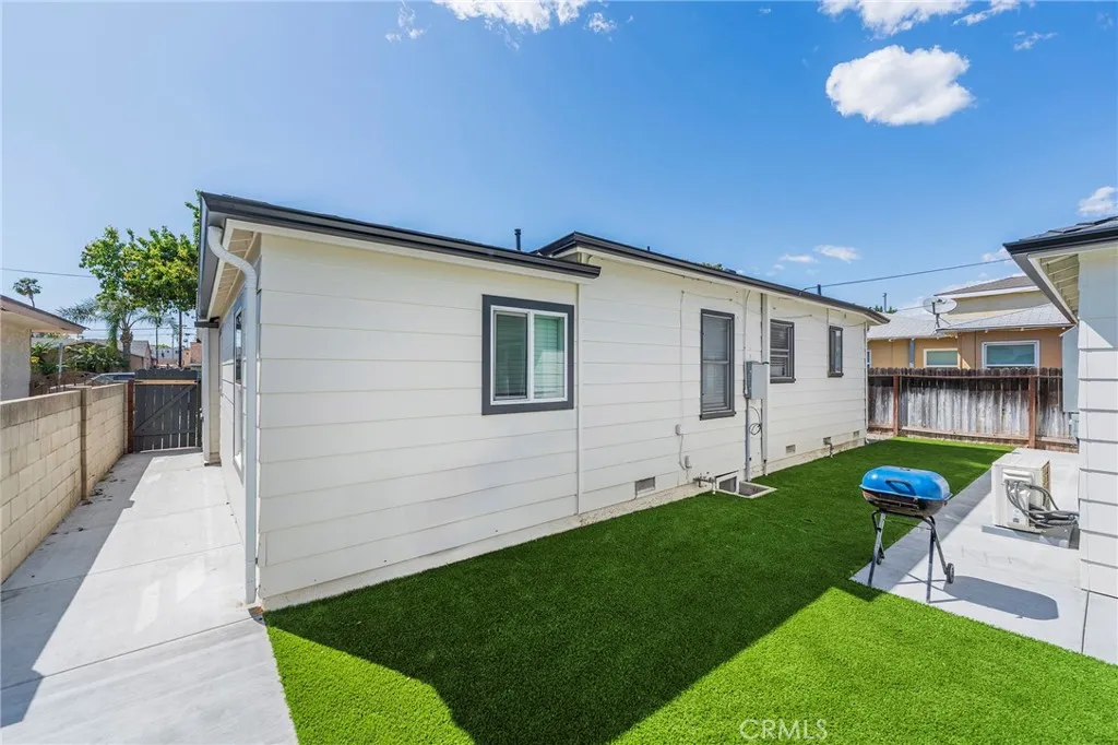 718 S Claudina Street, Anaheim, California 92805 home-pic-30