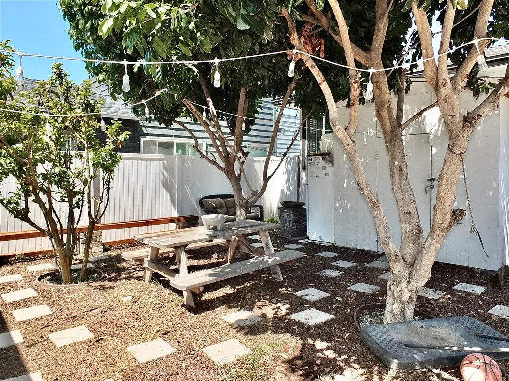 1430 E Michelson Street, Long Beach, California 90805 home-pic-21