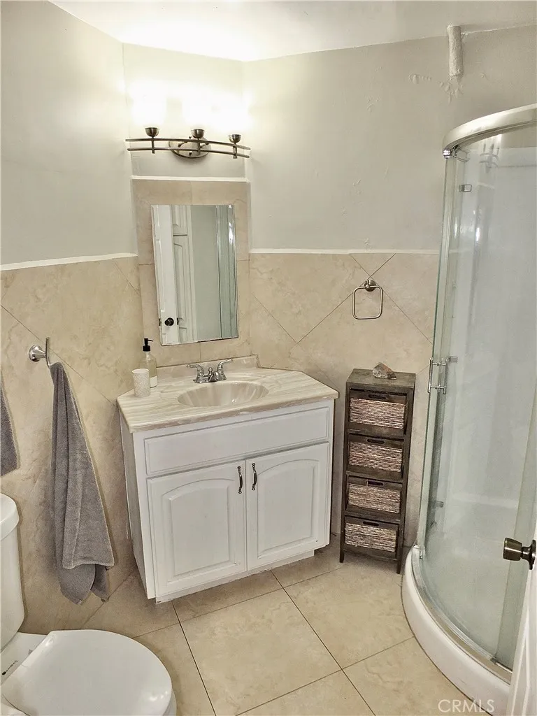 1430 E Michelson Street, Long Beach, California 90805 home-pic-34