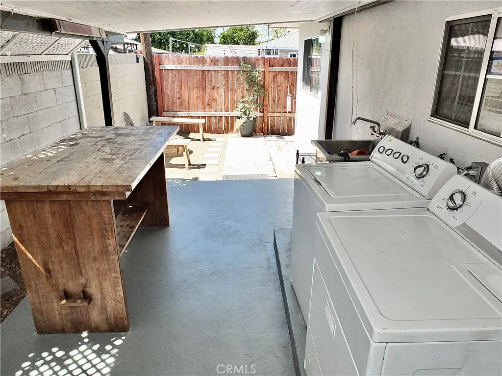 1430 E Michelson Street, Long Beach, California 90805 home-pic-36