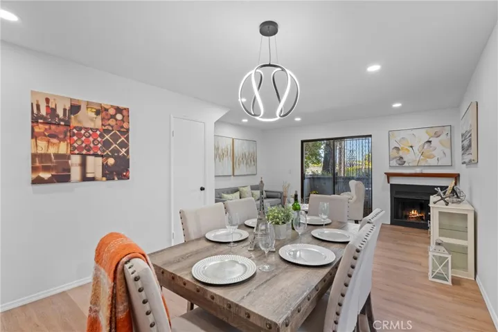 15113 Saticoy Street 14, Van Nuys, California 91405