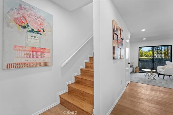 15113 Saticoy Street 14, Van Nuys, California 91405