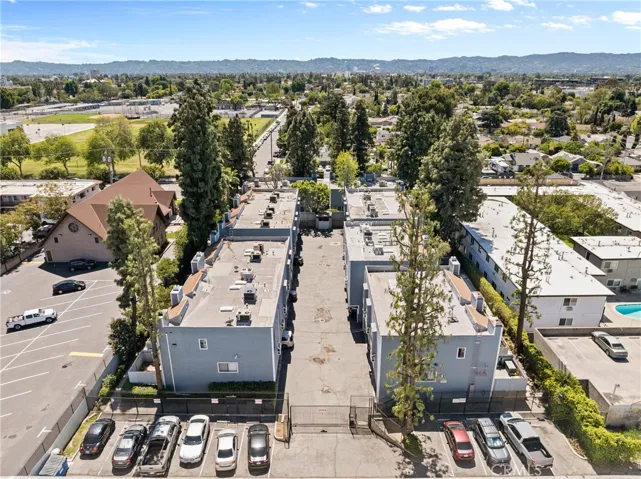 15113 Saticoy Street 14, Van Nuys, California 91405