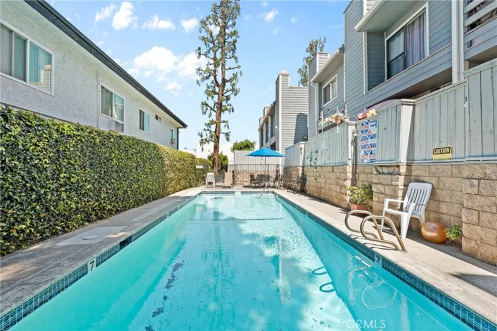 15113 Saticoy Street 14, Van Nuys, California 91405