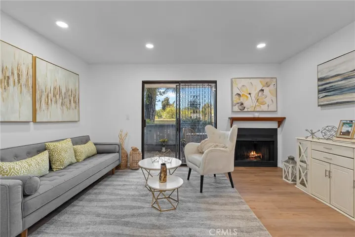 15113 Saticoy Street 14, Van Nuys, California 91405