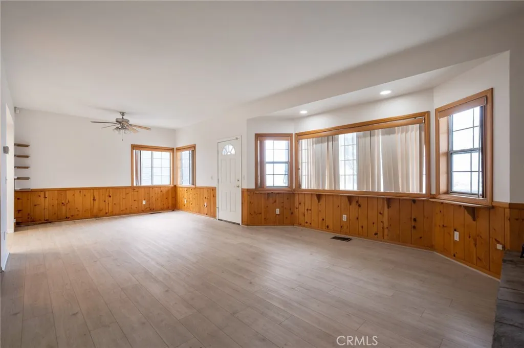 31558 Ocean View Drive, Running Springs, California 92382 home-pic-18