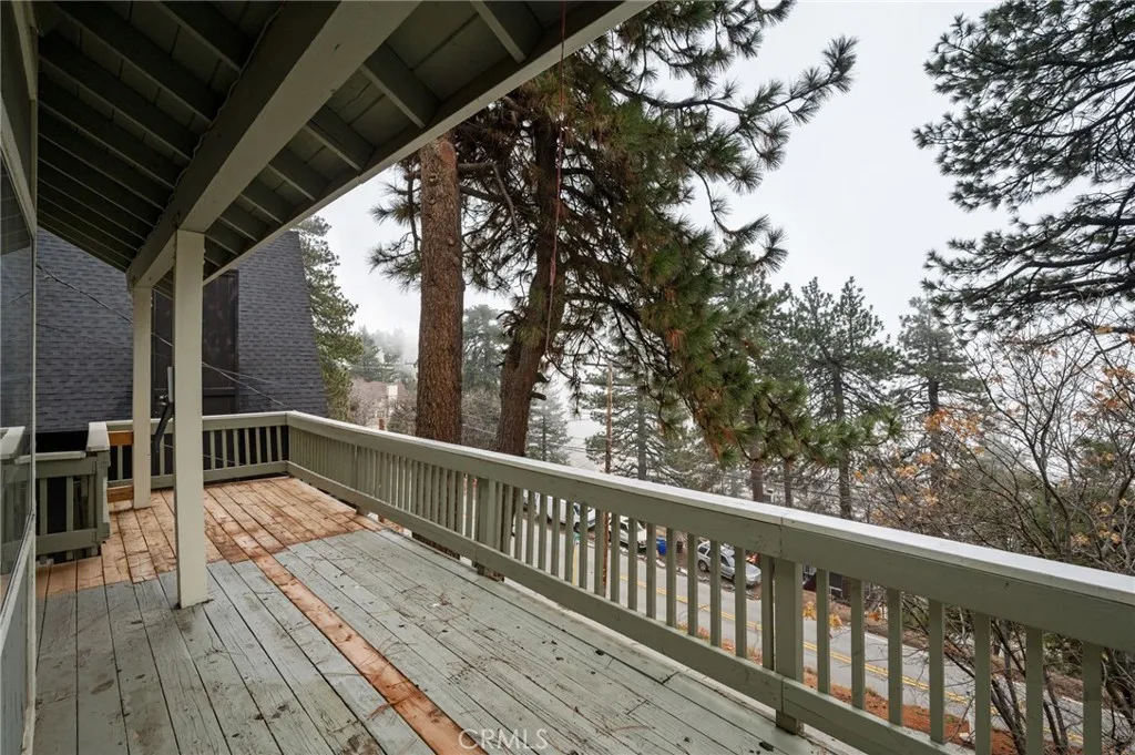 31558 Ocean View Drive, Running Springs, California 92382 home-pic-26