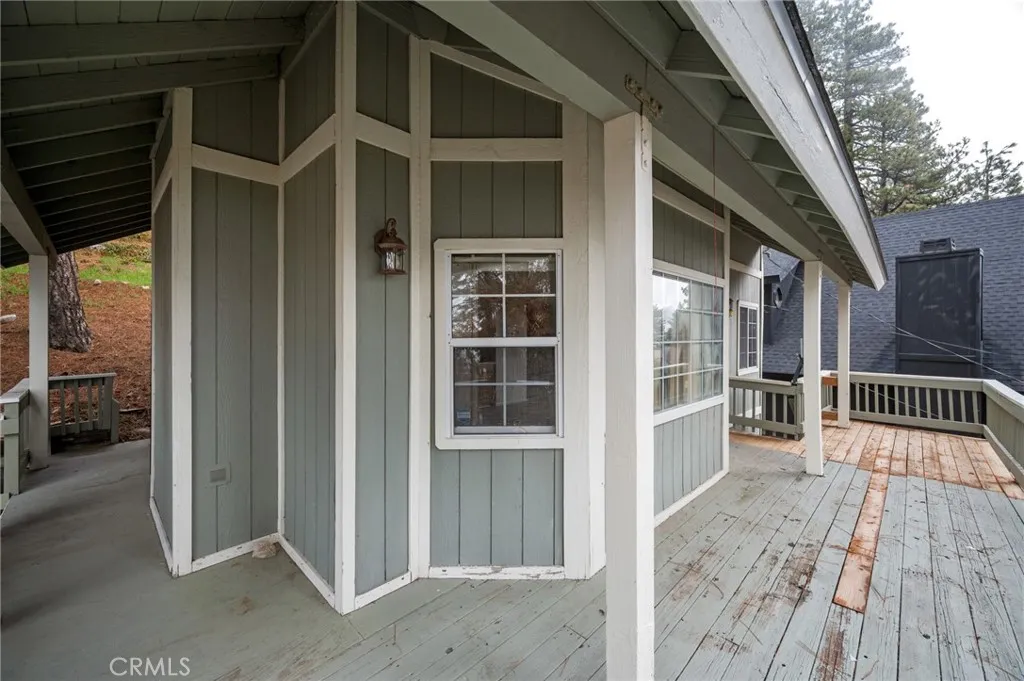 31558 Ocean View Drive, Running Springs, California 92382 home-pic-25