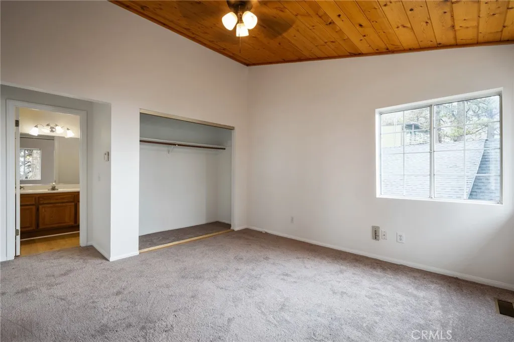 31558 Ocean View Drive, Running Springs, California 92382 home-pic-22