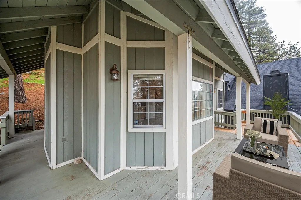 31558 Ocean View Drive, Running Springs, California 92382 home-pic-15