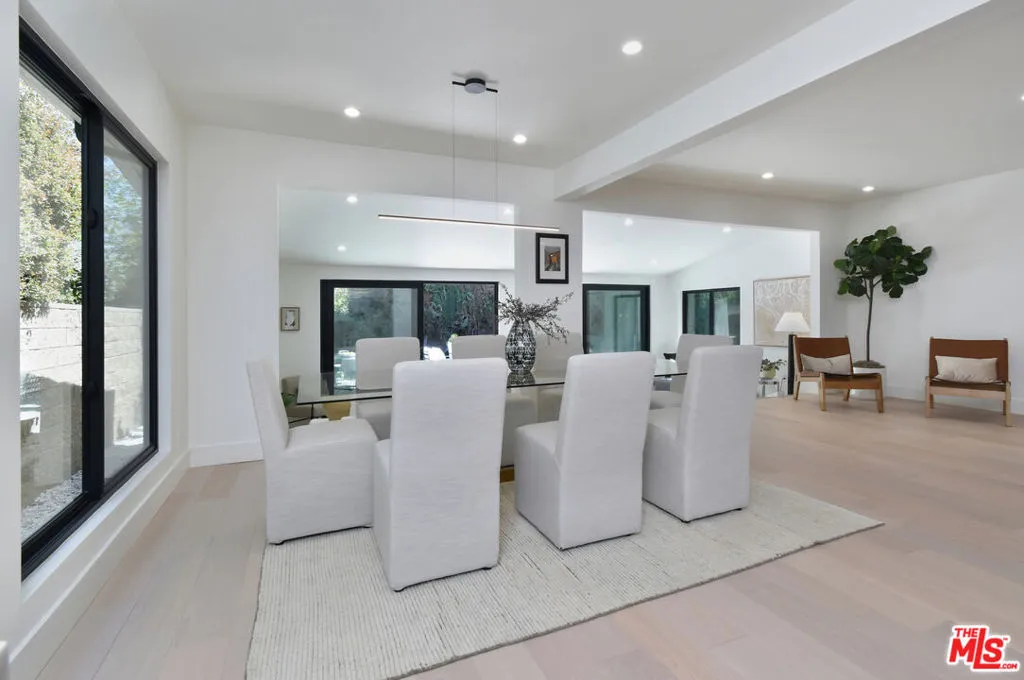 15431 Milbank Street, Encino, California 91436 home-pic-12