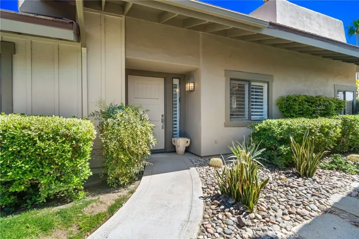 28 Lost River Drive, Palm Desert, California 92211