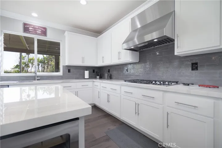 1633 Via Modena Way, Corona, California 92881