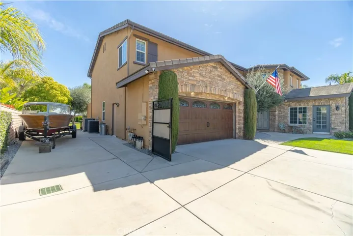 1633 Via Modena Way, Corona, California 92881