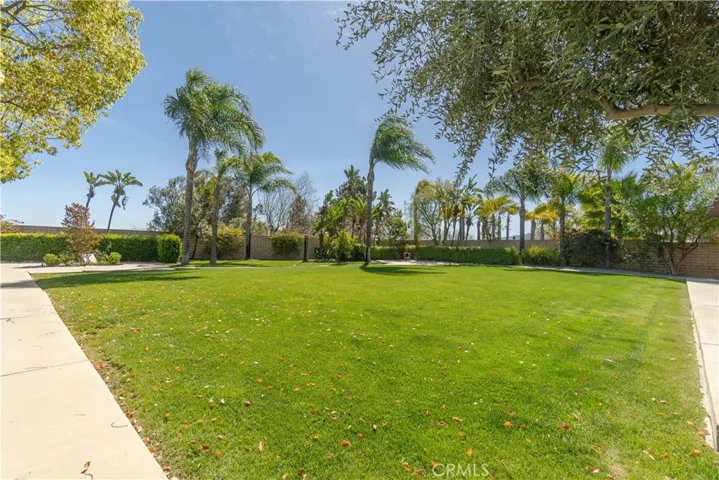 1633 Via Modena Way, Corona, California 92881