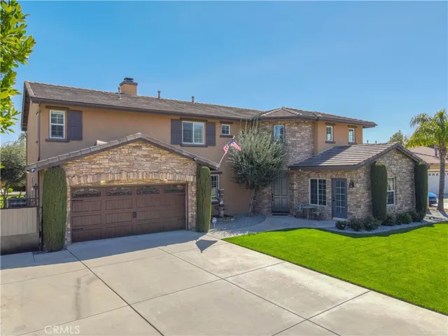 1633 Via Modena Way, Corona, California 92881