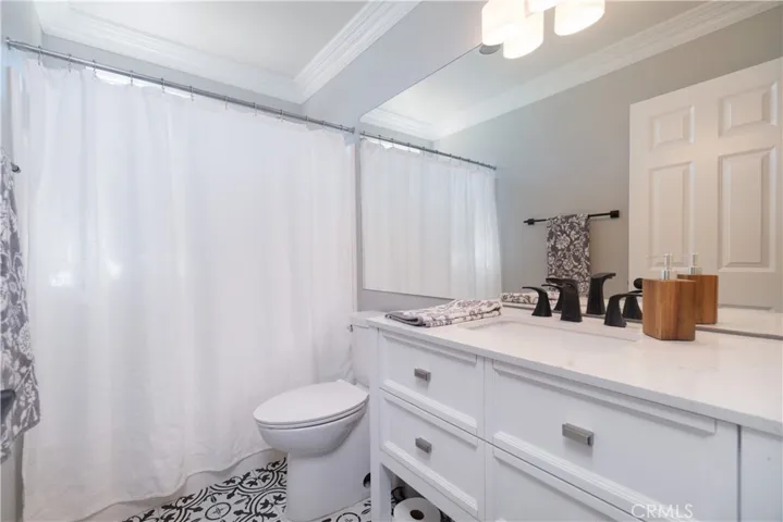 1633 Via Modena Way, Corona, California 92881