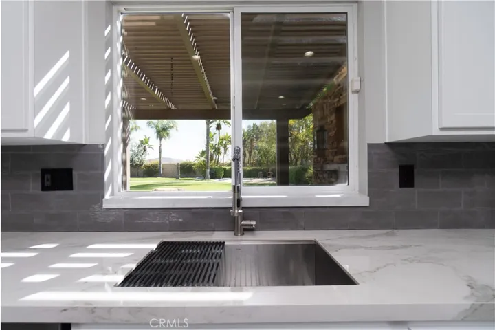 1633 Via Modena Way, Corona, California 92881