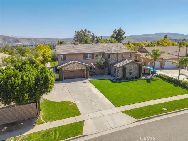 1633 Via Modena Way, Corona, California 92881