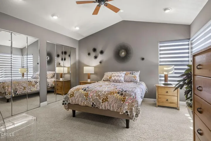 21-web-or-mls-UpmarketMedia_688Kick-30