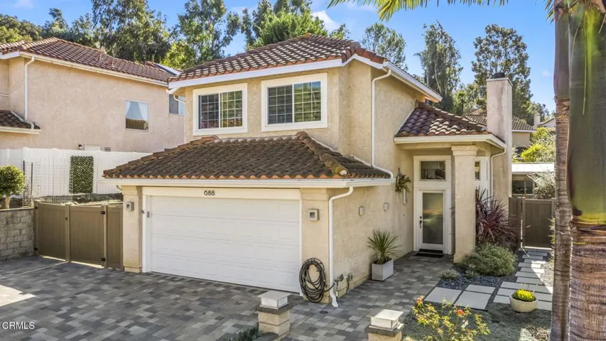 5-web-or-mls-UpmarketMedia_688kick_AER-1
