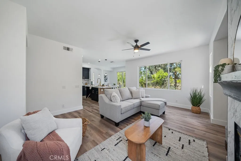 41258 Pine Tree Circle, Temecula, California 92591 home-pic-28