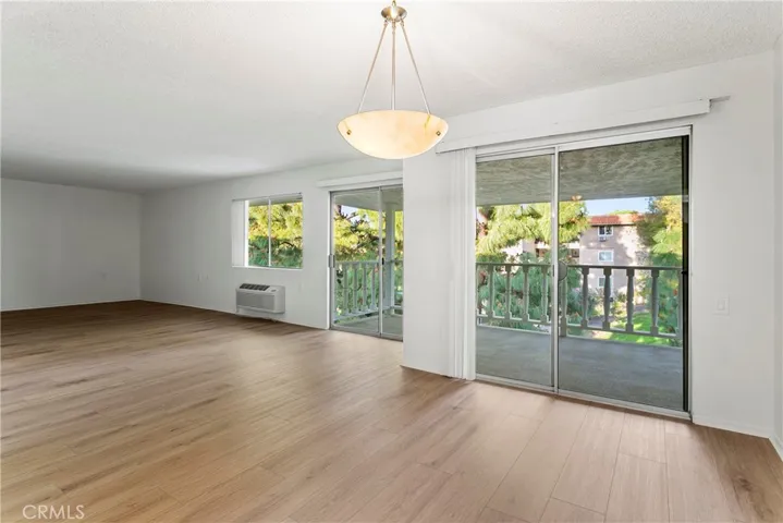 2402 Via Mariposa W 3g, Laguna Woods, California 92637