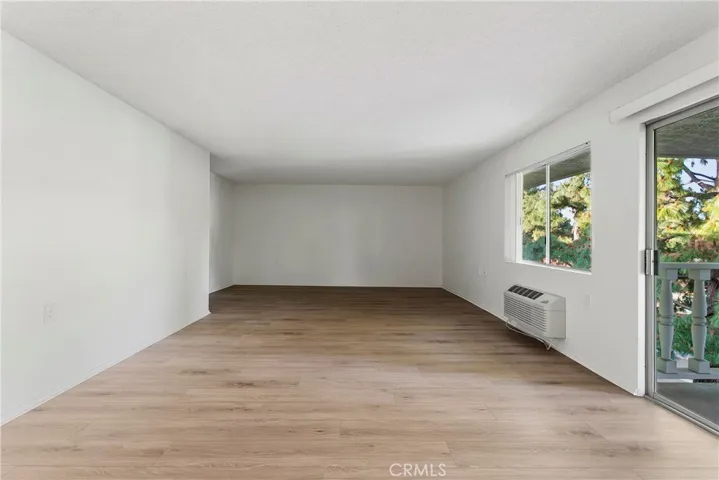 2402 Via Mariposa W 3g, Laguna Woods, California 92637