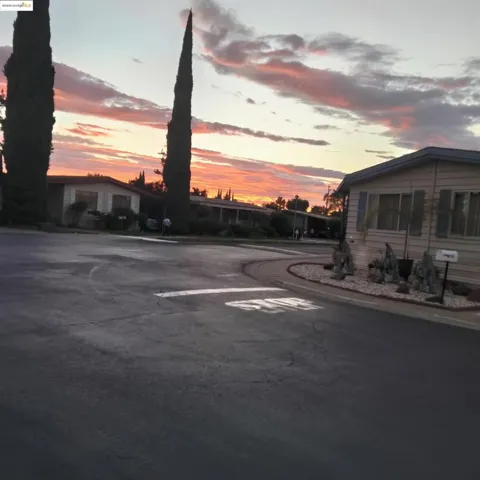 56 Creekside Dr, Antioch, California 94509-4415