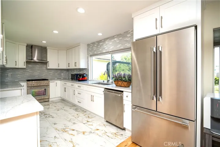 Kitchen with Premium Appliances