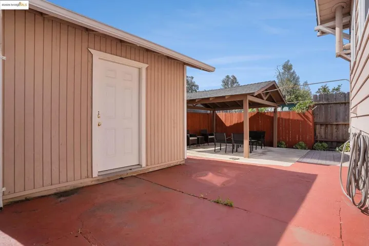 2532 83rd Ave, Oakland, California 94605